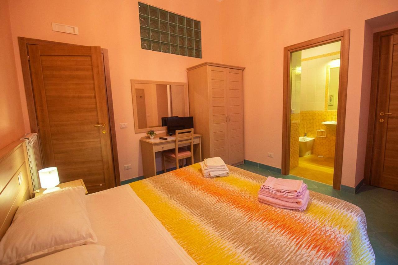 B&B Al Centro Storico เนเปิลส์ ภายนอก รูปภาพ