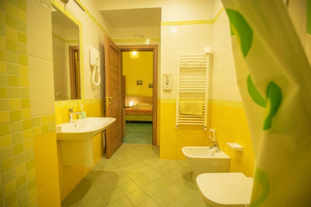 B&B Al Centro Storico เนเปิลส์ ภายนอก รูปภาพ